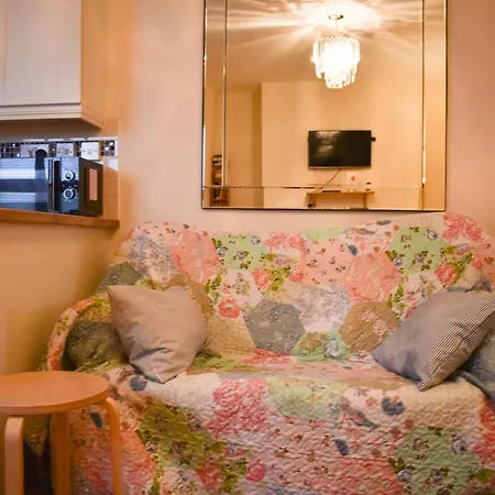 Central 3 Bedroom Townhouse Near O'connell Street Apartmán